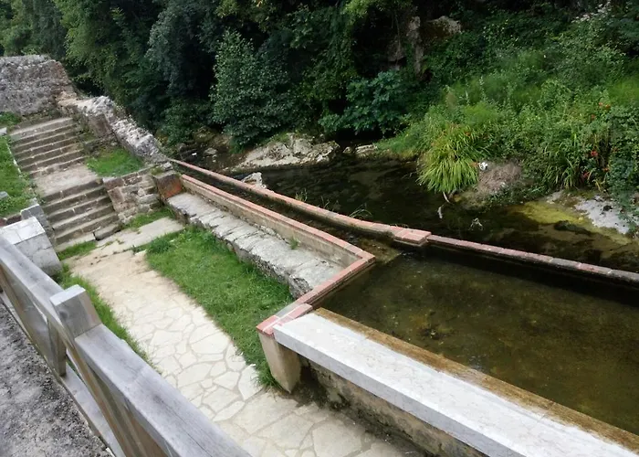 Dehesa בית הארחה